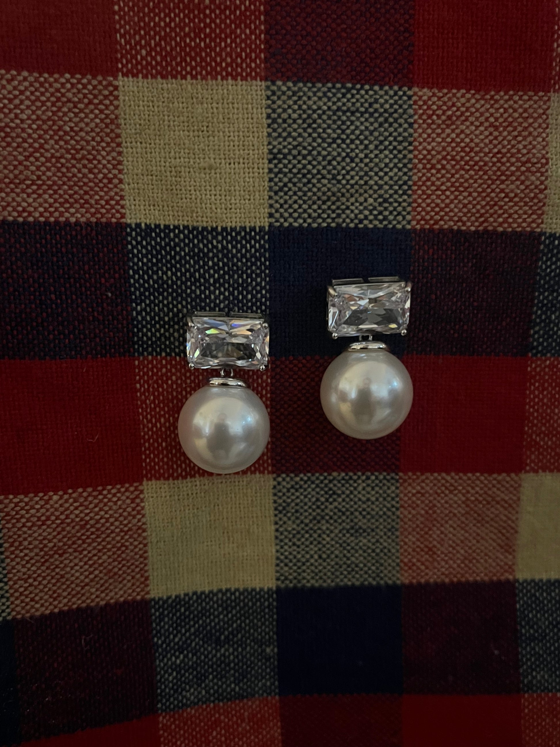 Baroque Box Pearl Drops