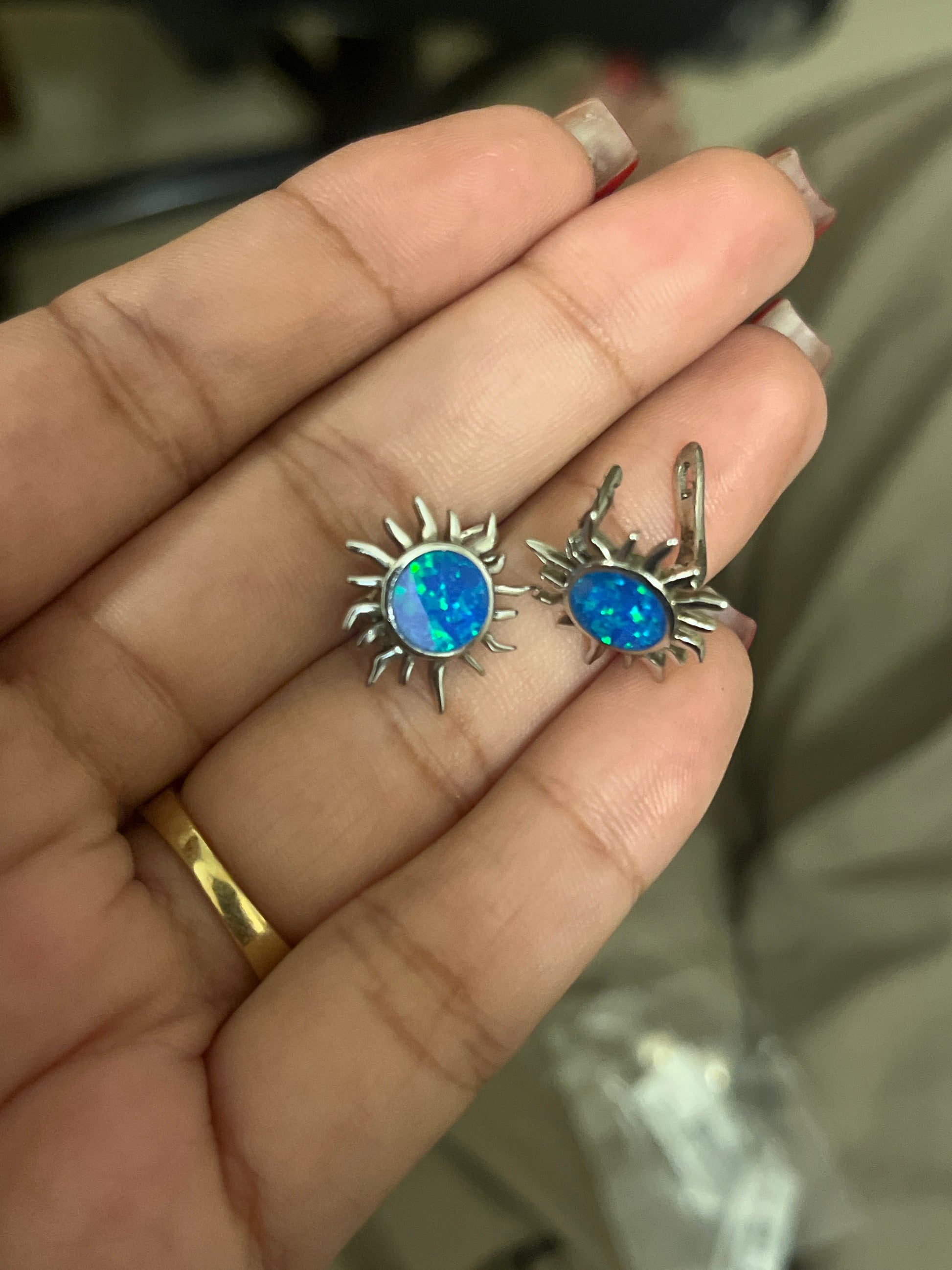 Solar Opal Hooplets