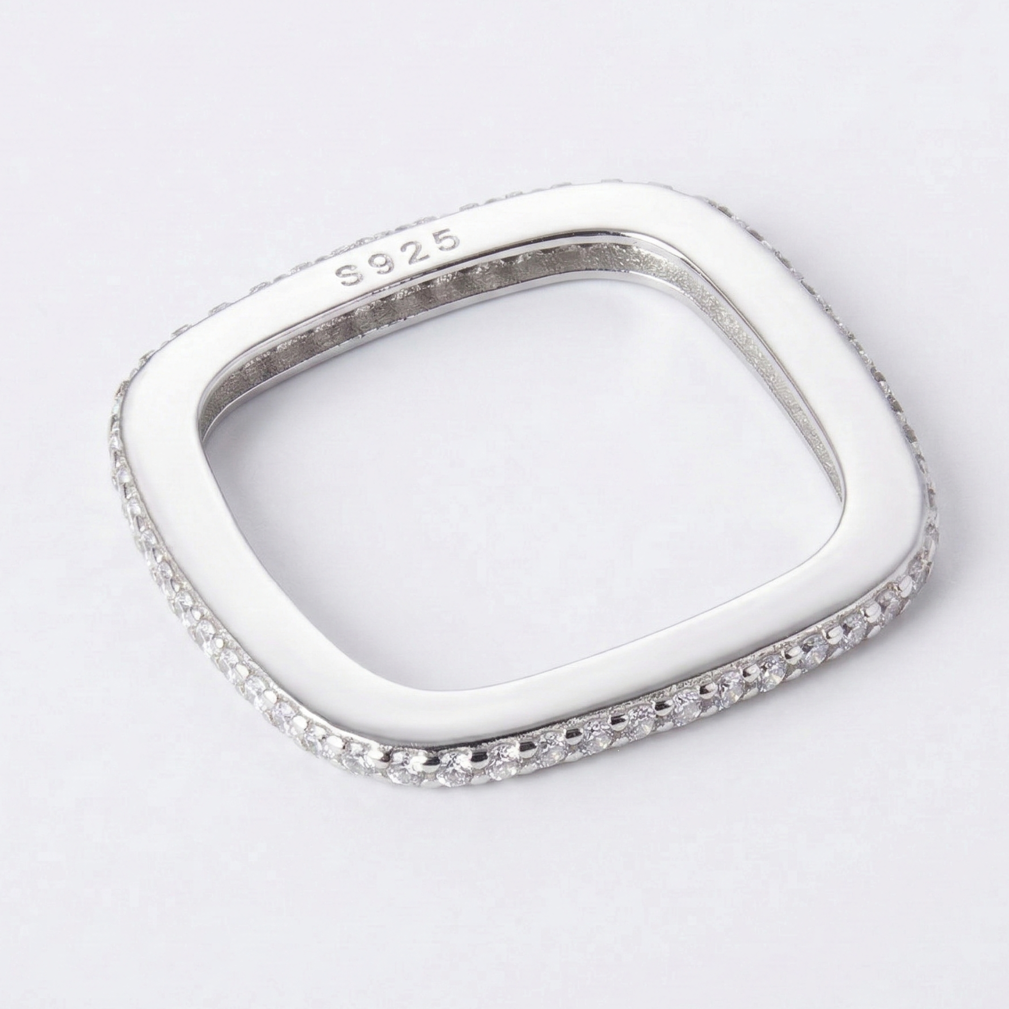 Square Pavé Thin Band