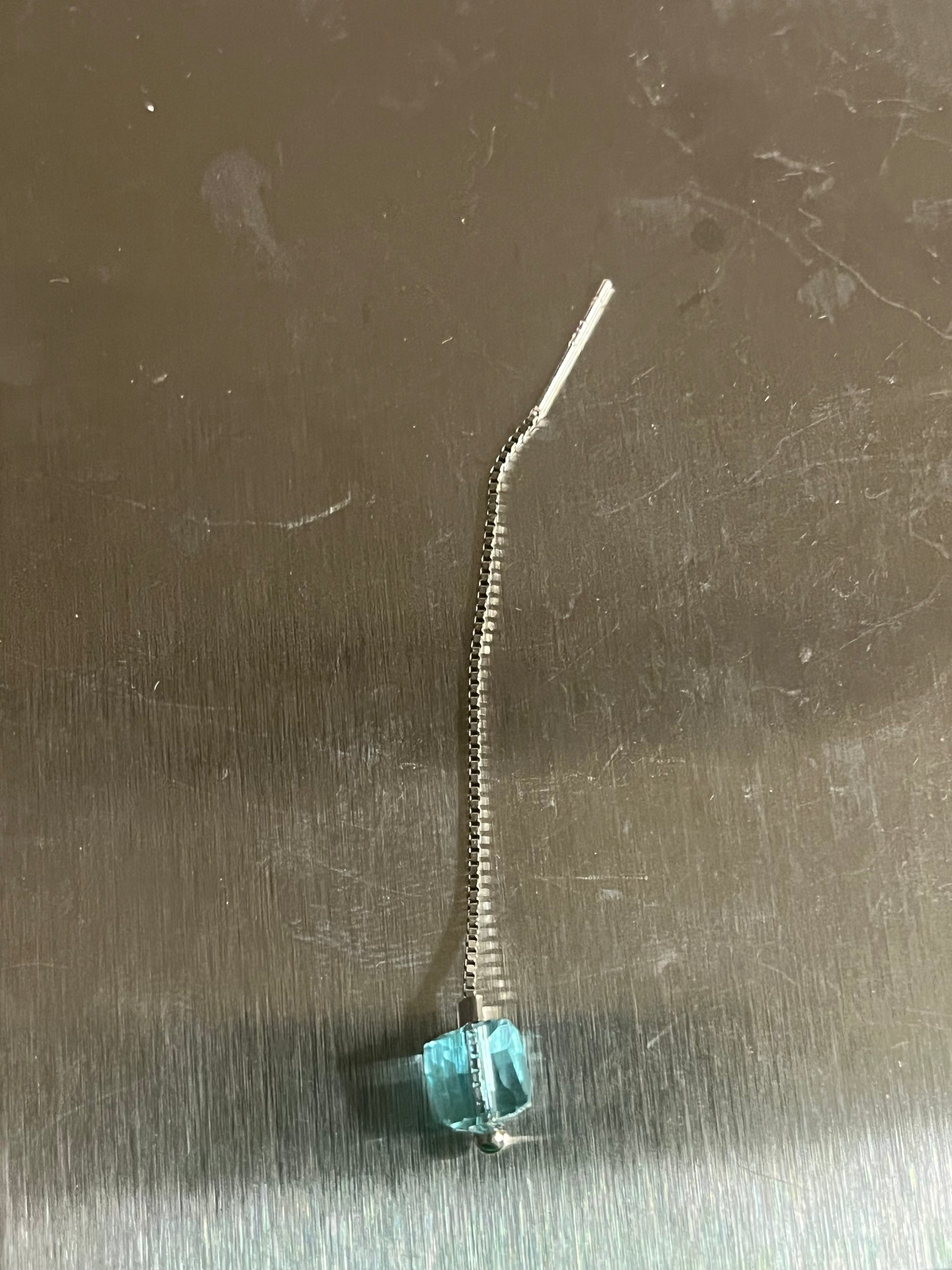 Blue Cube Threaders