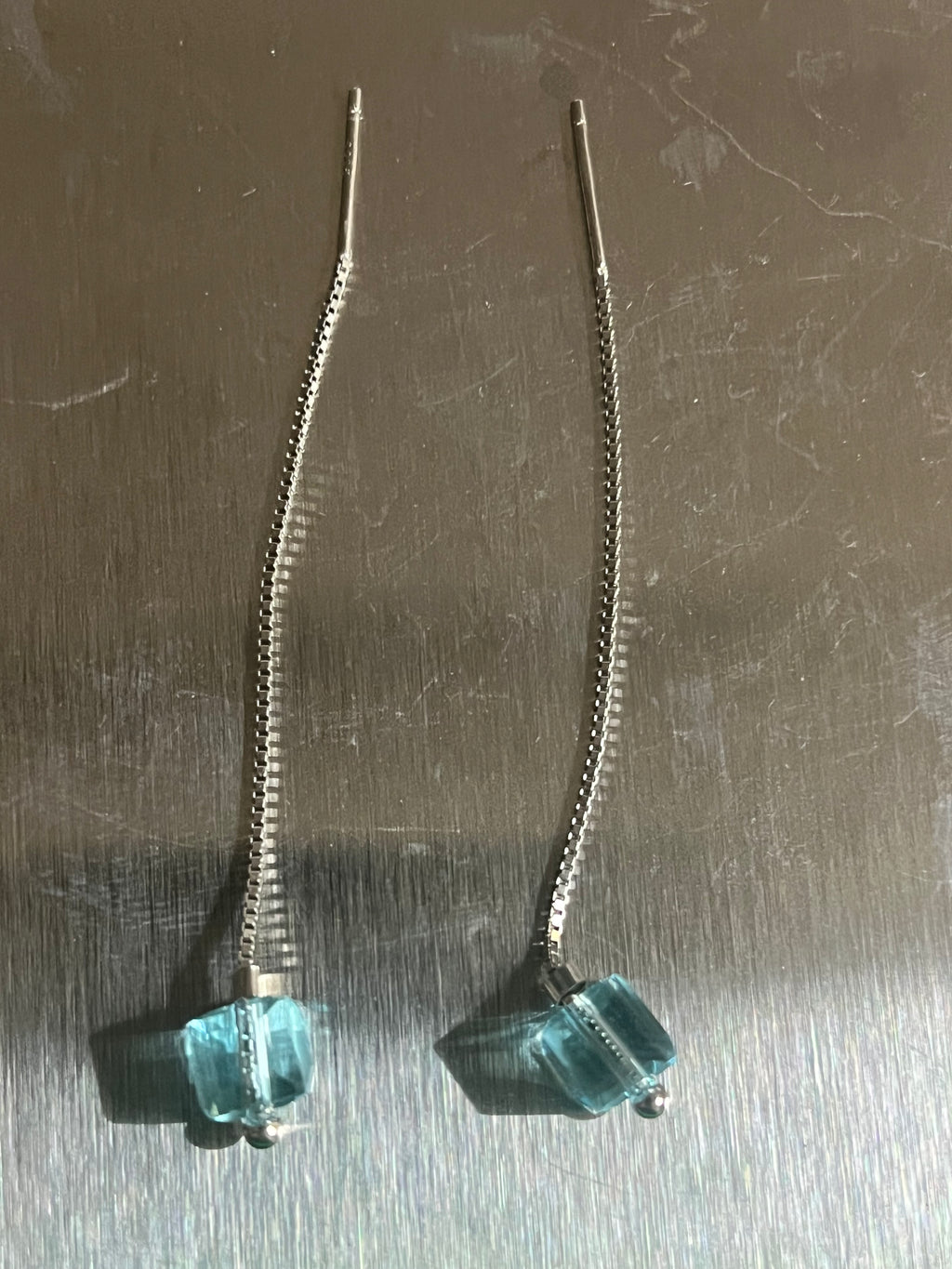 Blue Cube Threaders