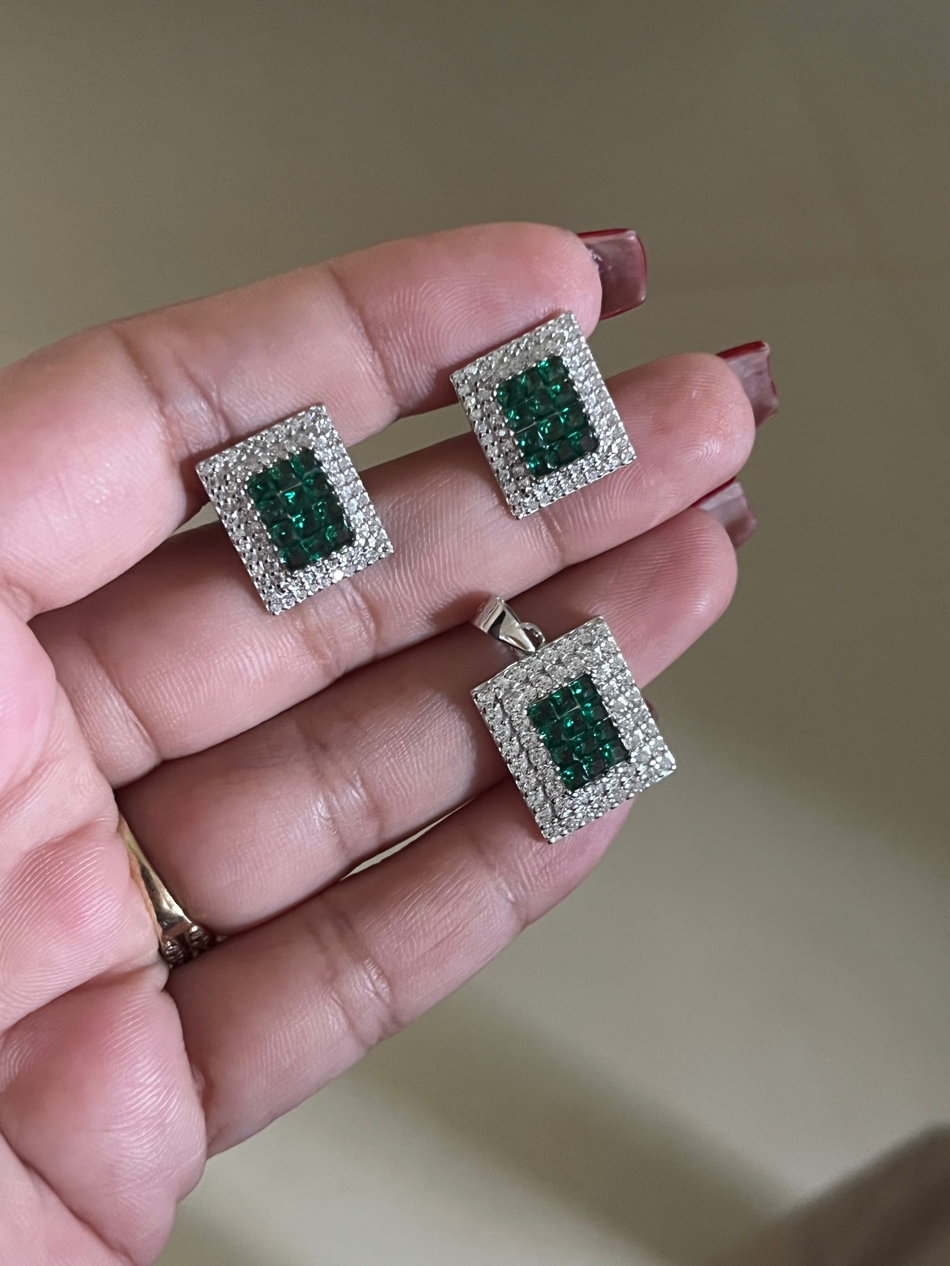 Emerald Grid Set