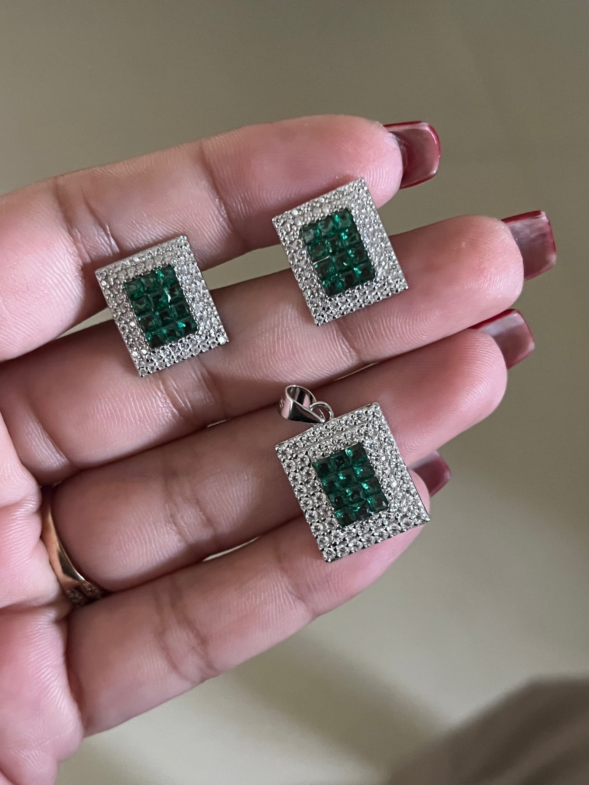 Emerald Grid Set
