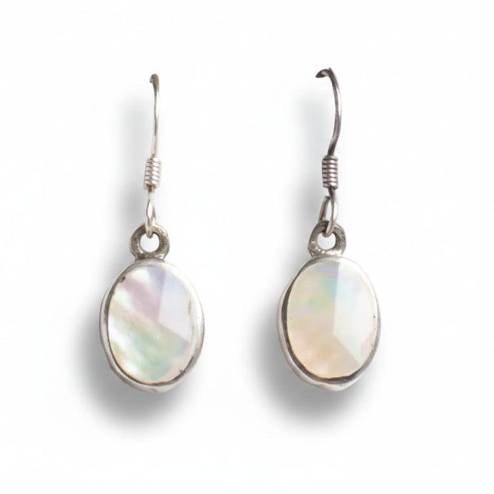 Pair of earrings with oval-shaped mother-of-pearl stones on a white background